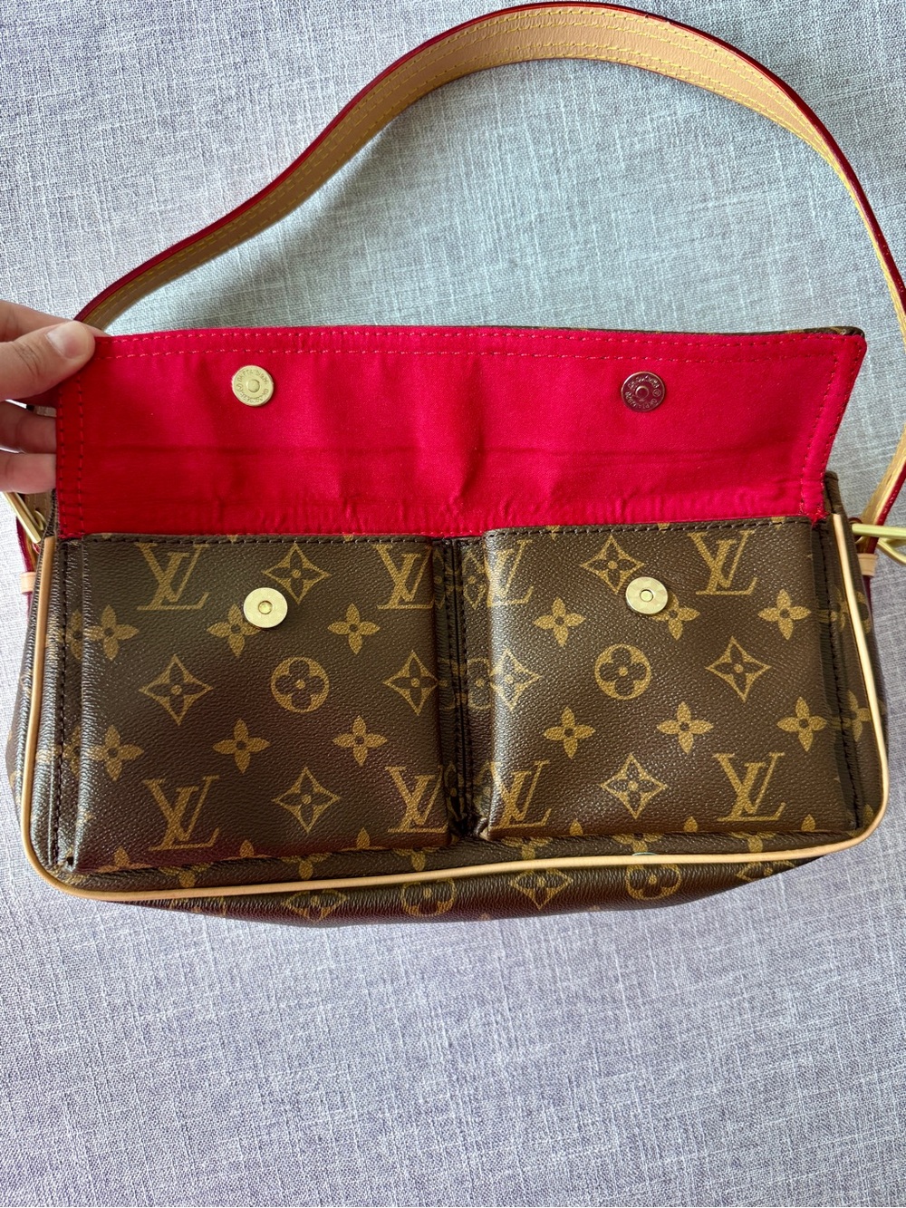 Louis Vuitton Style Monogram Shoulder Bag - Picture 3 of 6